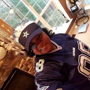 Meet your Posher, Aquanette